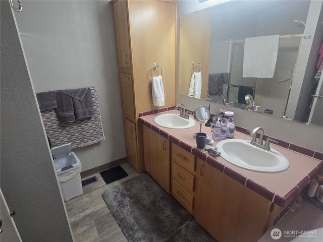 572 Andrew Drive #3, Burlington, WA 98233