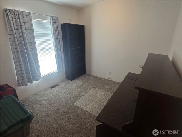 572 Andrew Drive #3, Burlington, WA 98233