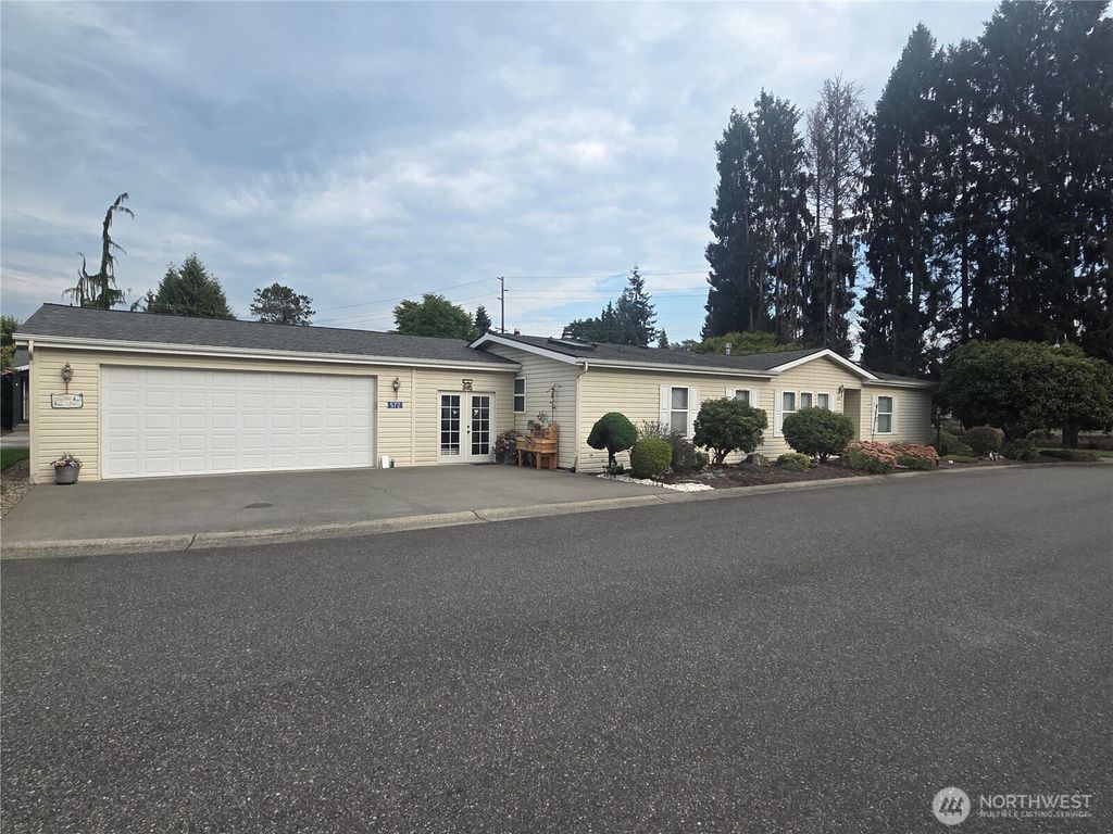 572 Andrew Drive #3, Burlington, WA 98233