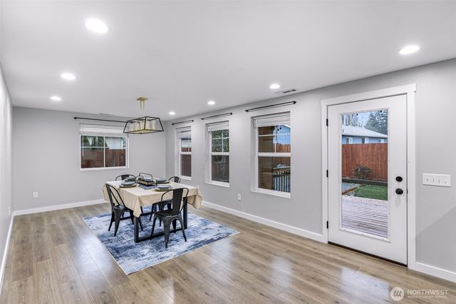 23448 Sherry Lane, Mount Vernon, WA 98274