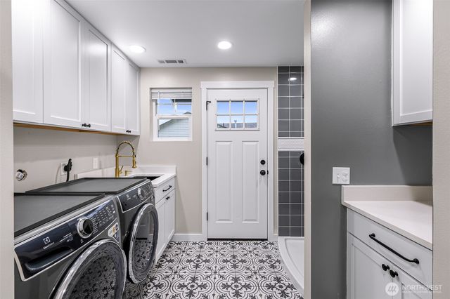23448 Sherry Lane, Mount Vernon, WA 98274