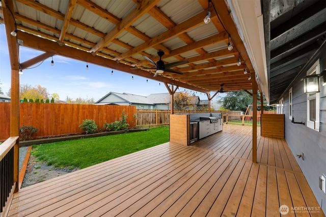 23448 Sherry Lane, Mount Vernon, WA 98274