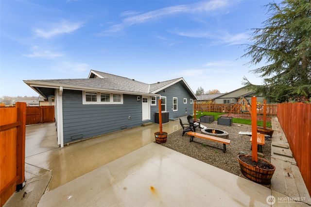 23448 Sherry Lane, Mount Vernon, WA 98274