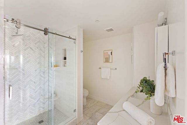 432 S Willaman Drive 401, Los Angeles, CA 90048