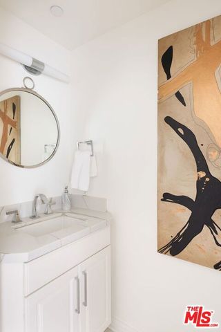 432 S Willaman Drive 401, Los Angeles, CA 90048