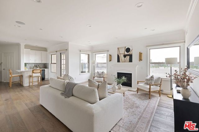 432 S Willaman Drive 401, Los Angeles, CA 90048