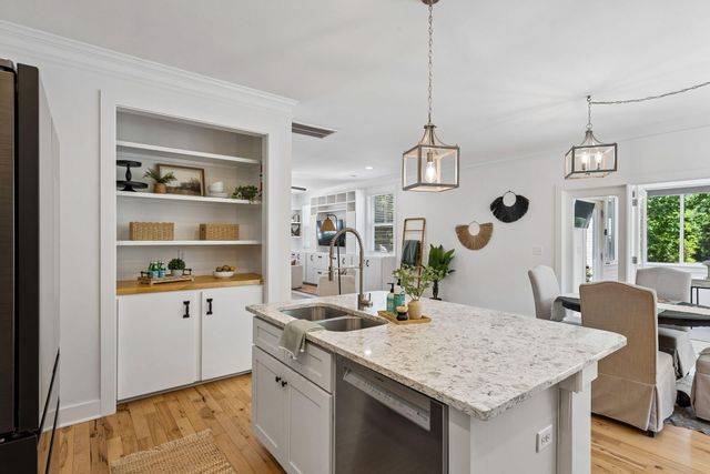 485 Fort Johnson Road, Charleston, SC 29412
