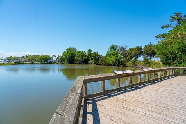 485 Fort Johnson Road, Charleston, SC 29412