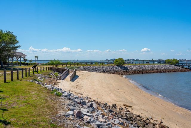 485 Fort Johnson Road, Charleston, SC 29412