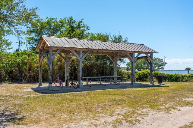 485 Fort Johnson Road, Charleston, SC 29412