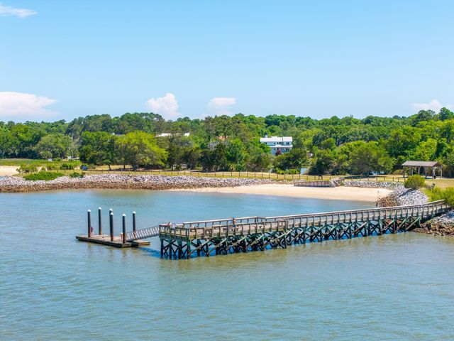 485 Fort Johnson Road, Charleston, SC 29412