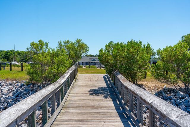 485 Fort Johnson Road, Charleston, SC 29412