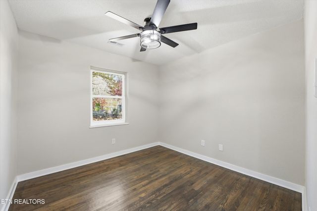 2416 Alberta Drive, Knoxville, TN 37920