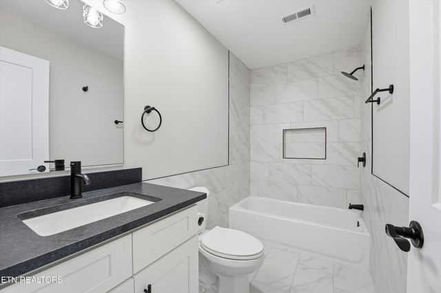 2416 Alberta Drive, Knoxville, TN 37920