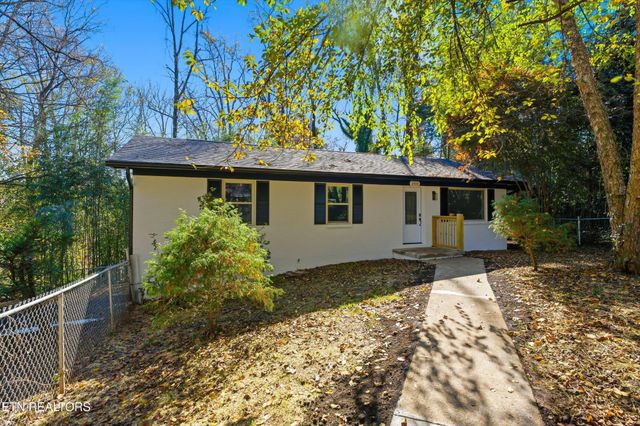 2416 Alberta Drive, Knoxville, TN 37920