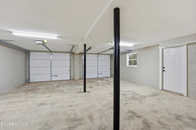 2416 Alberta Drive, Knoxville, TN 37920