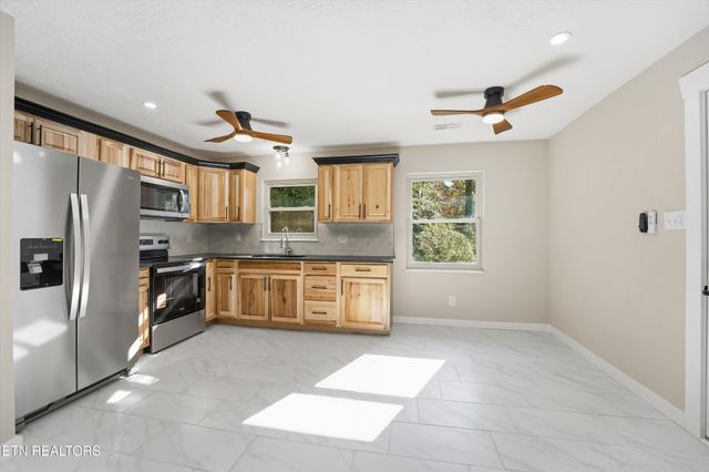 2416 Alberta Drive, Knoxville, TN 37920