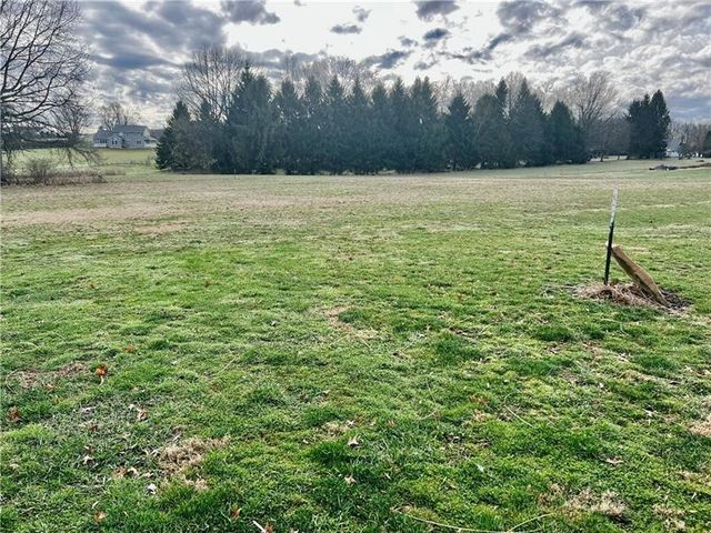 213 N Isabella St, Saxonburg Boro, PA 16056