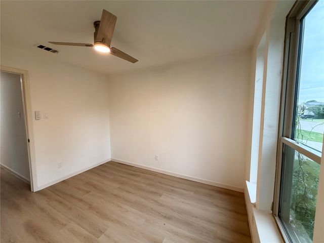 3308 Meadowview Drive, Corinth, TX 76210