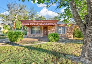 4900 Hope Street, River Oaks, TX 76114
