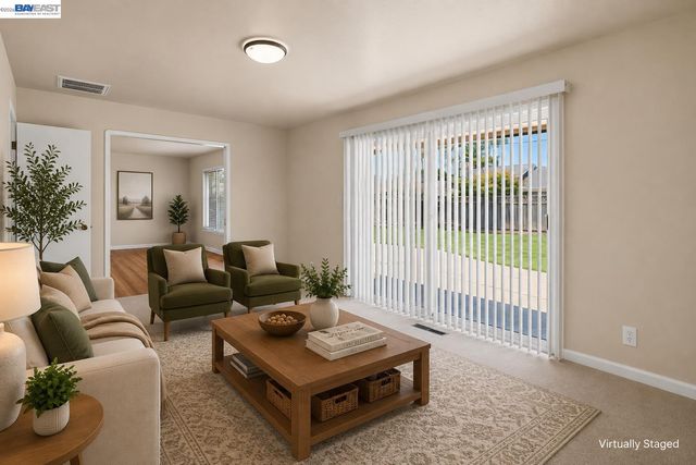5279 Eggers Dr, Fremont, CA 94536