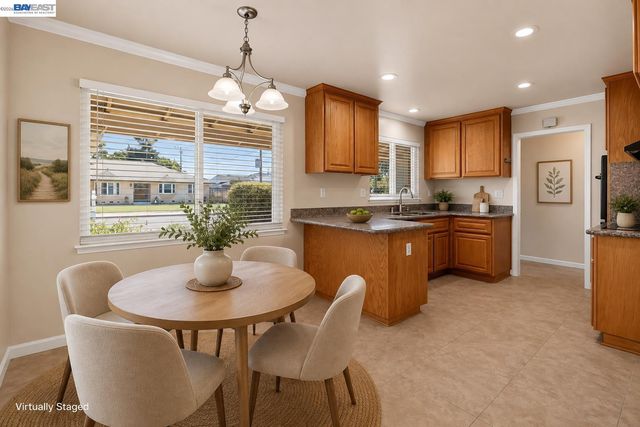 5279 Eggers Dr, Fremont, CA 94536