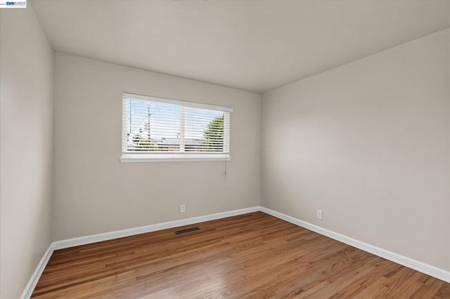 5279 Eggers Dr, Fremont, CA 94536