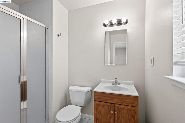 5279 Eggers Dr, Fremont, CA 94536