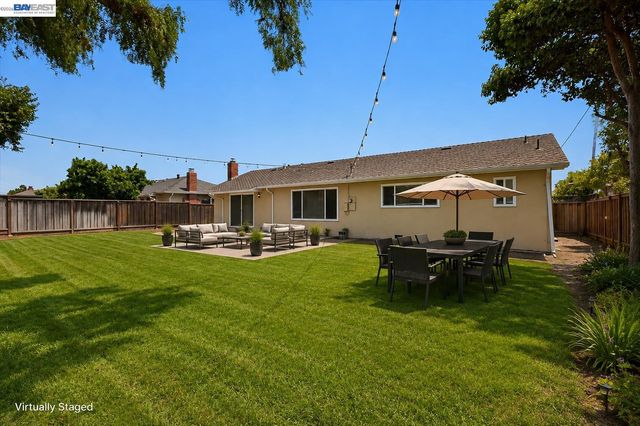 5279 Eggers Dr, Fremont, CA 94536