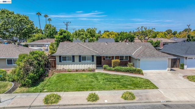 5279 Eggers Dr, Fremont, CA 94536