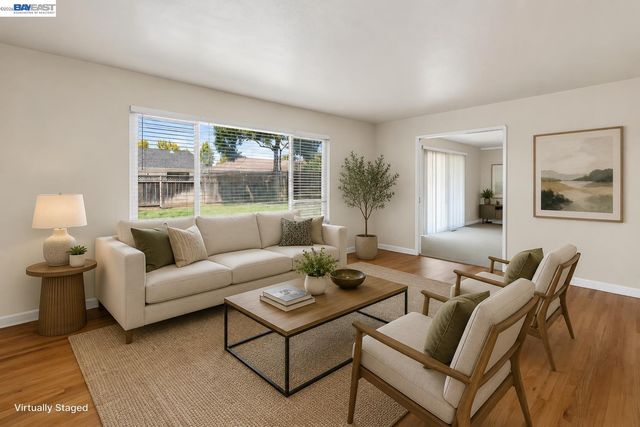 5279 Eggers Dr, Fremont, CA 94536
