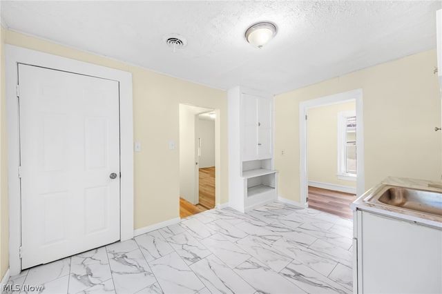3020 W 47th Street, Cleveland, OH 44102