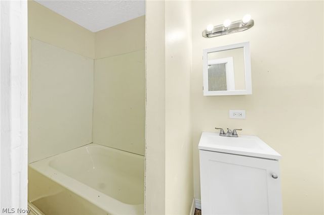 3020 W 47th Street, Cleveland, OH 44102