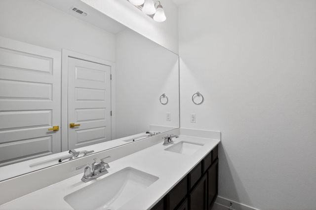 7112 Garnet Mill LN, Austin, TX 78744