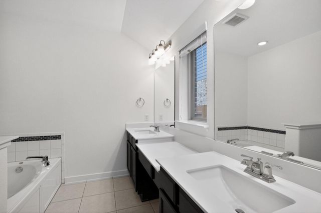 7112 Garnet Mill LN, Austin, TX 78744