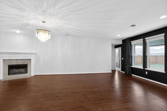 7112 Garnet Mill LN, Austin, TX 78744