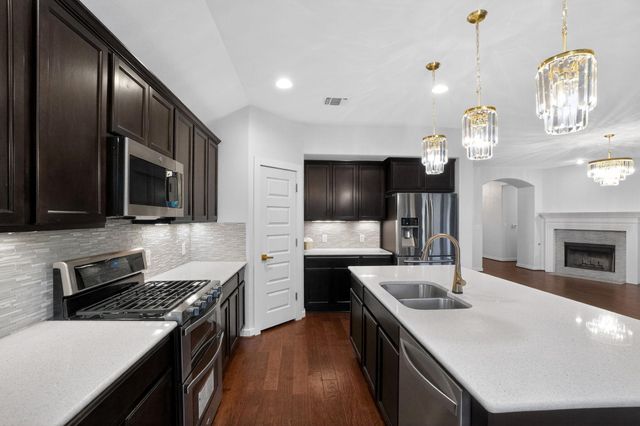 7112 Garnet Mill LN, Austin, TX 78744