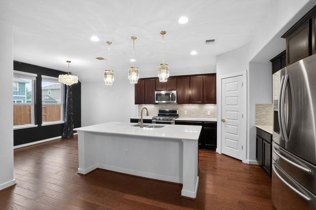 7112 Garnet Mill LN, Austin, TX 78744