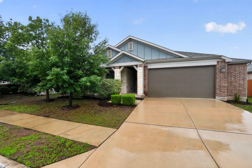 7112 Garnet Mill LN, Austin, TX 78744