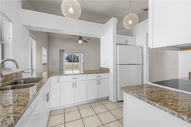 1733 NE 7th PL, Cape Coral, FL 33909