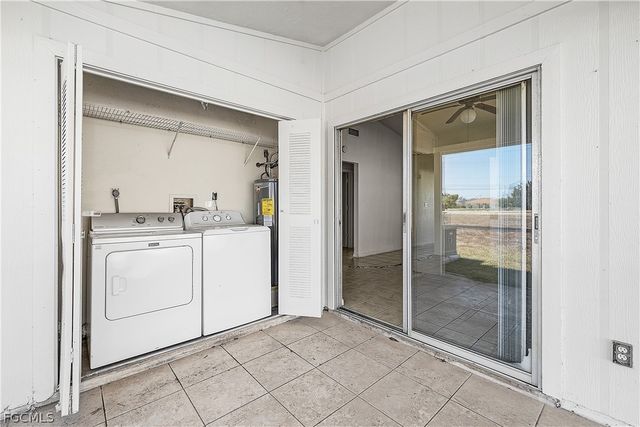 1733 NE 7th PL, Cape Coral, FL 33909