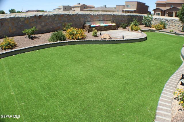 940 Abe Goldberg Drive, El Paso, TX 79932