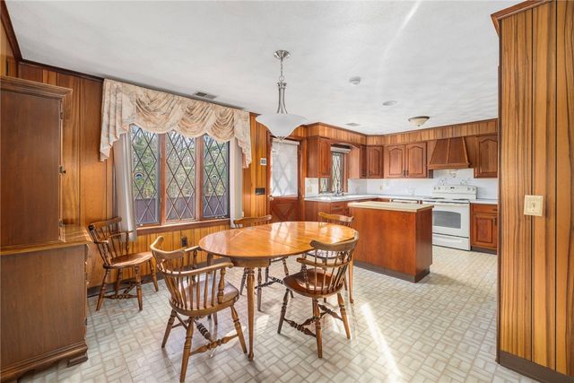 46 Woodsong Drive, Scituate, RI 02857