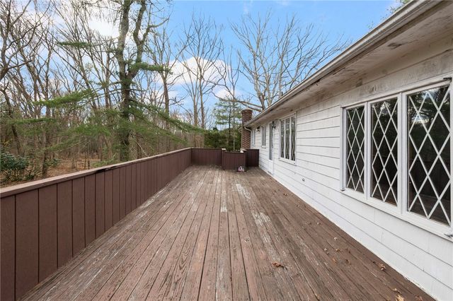 46 Woodsong Drive, Scituate, RI 02857