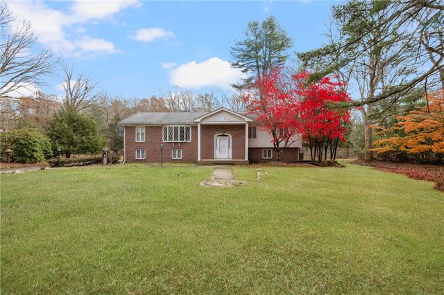 46 Woodsong Drive, Scituate, RI 02857