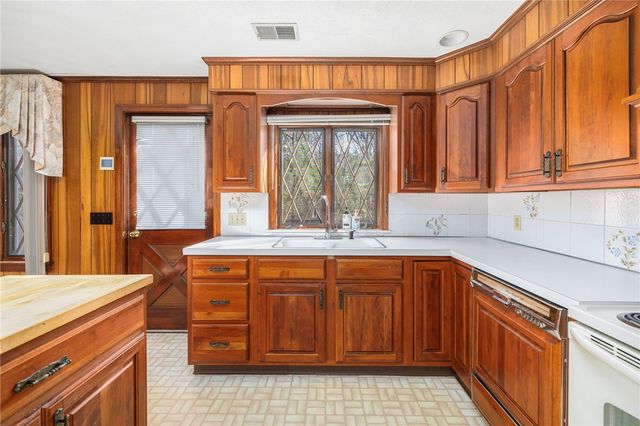 46 Woodsong Drive, Scituate, RI 02857