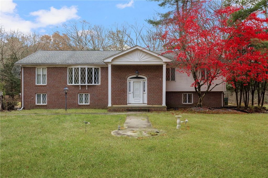 46 Woodsong Drive, Scituate, RI 02857