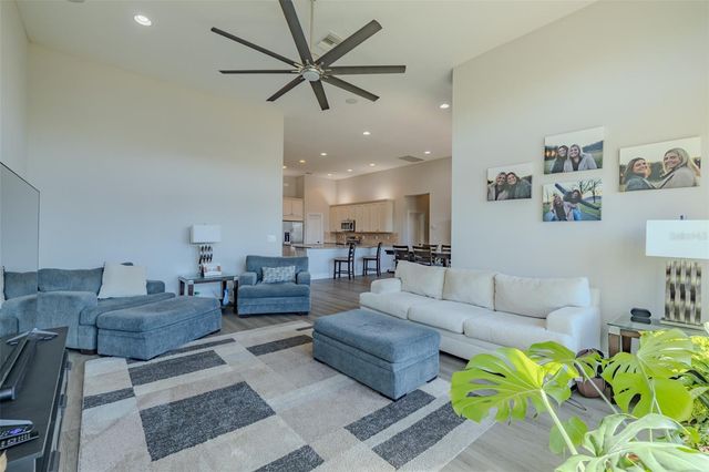 4950 DIAMONDS PALM, Wesley Chapel, FL 33543