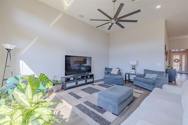 4950 DIAMONDS PALM, Wesley Chapel, FL 33543