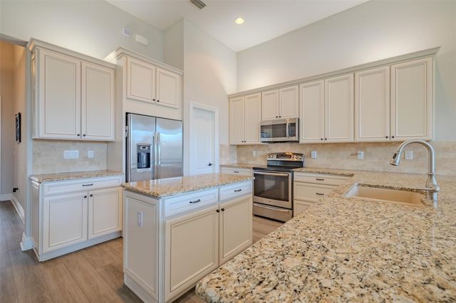 4950 DIAMONDS PALM, Wesley Chapel, FL 33543